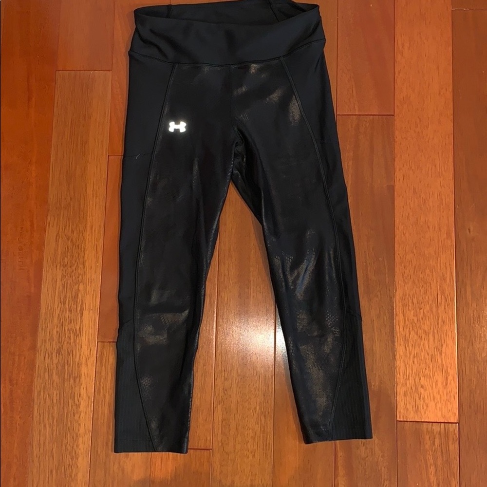 Black under armour small leggings